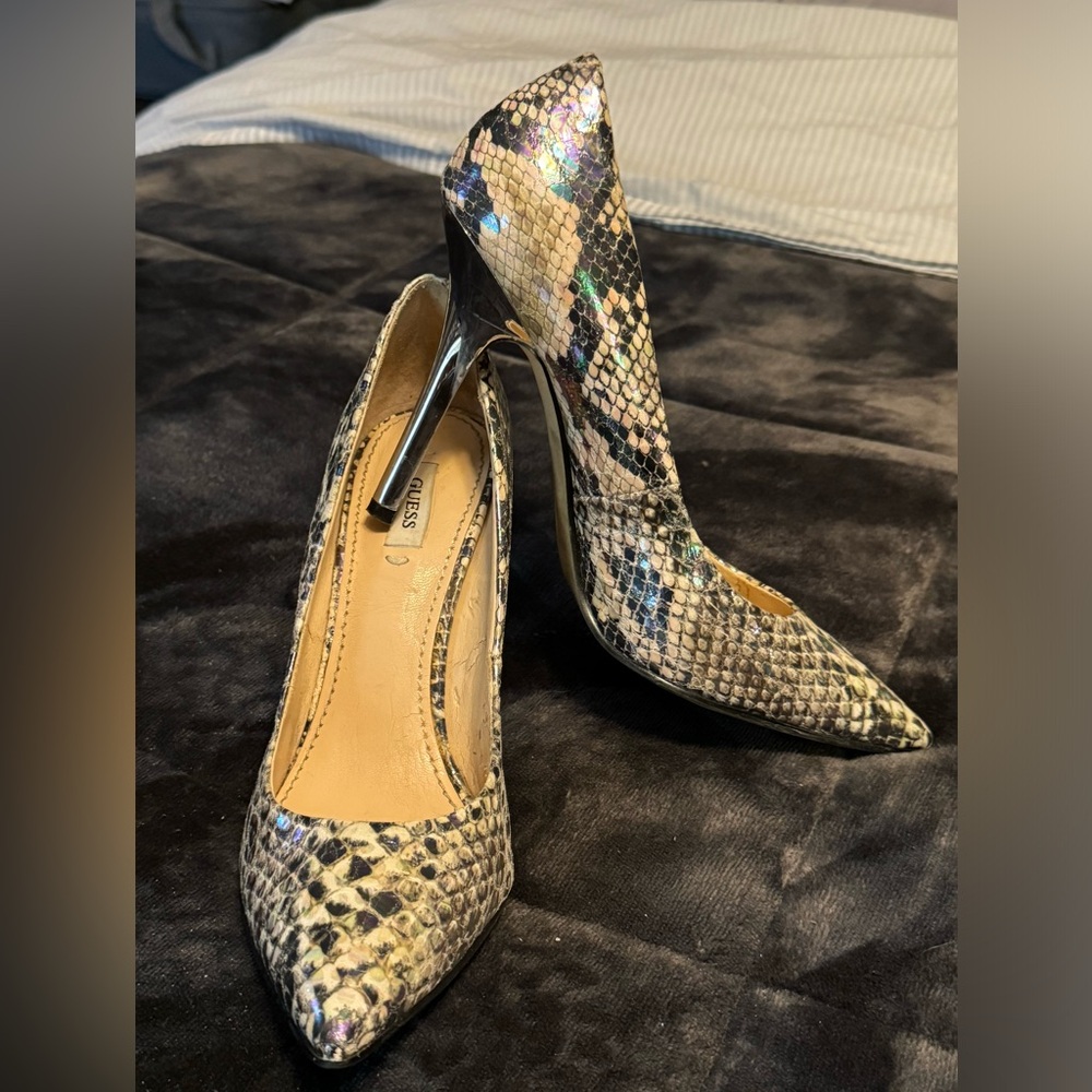 Multicolor faux snakeskin metallic heels